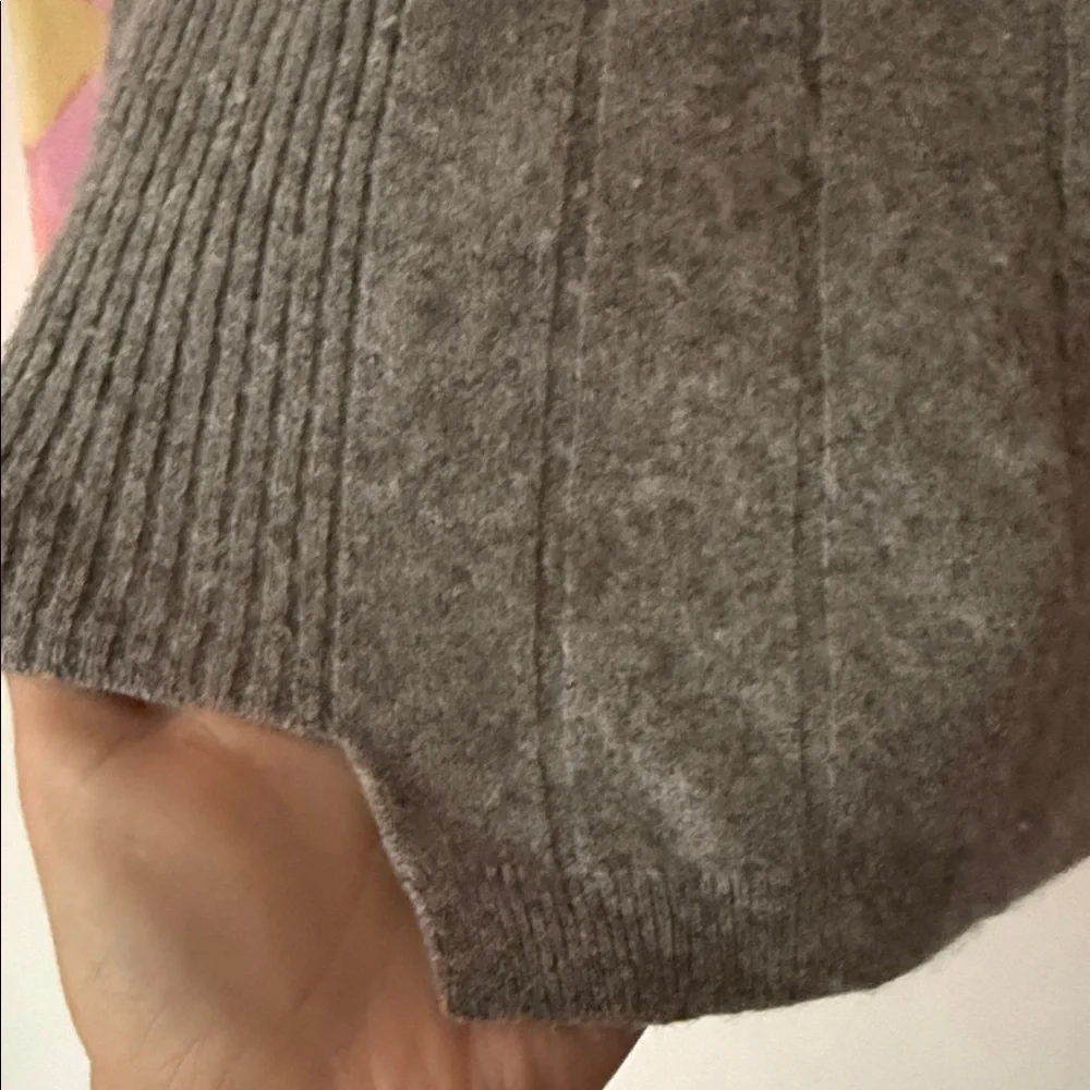 NakedCashmere Light Gray Cashmere Hoodie Sweater - Picture 4 of 8